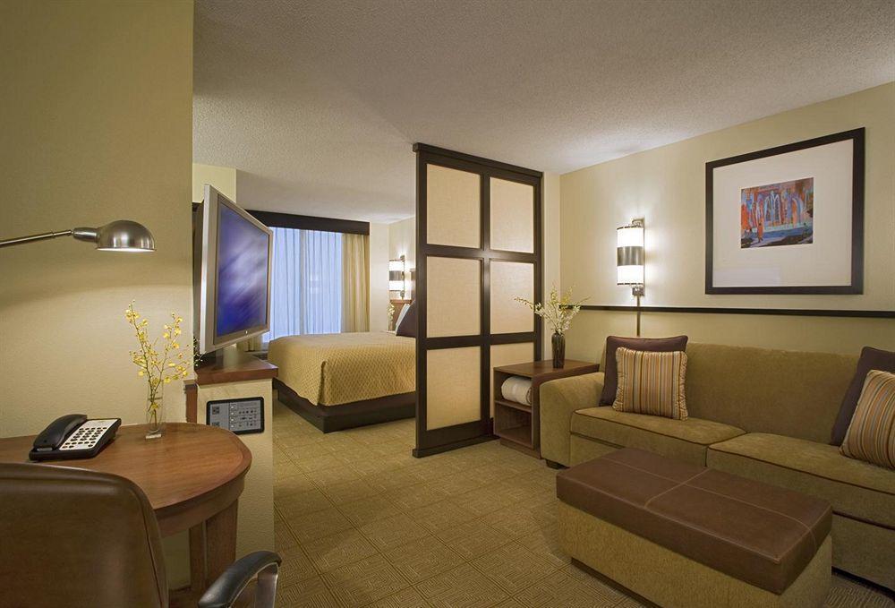 Hyatt Place Atlanta / Alpharetta / Windward Parkway Otel Oda fotoğraf