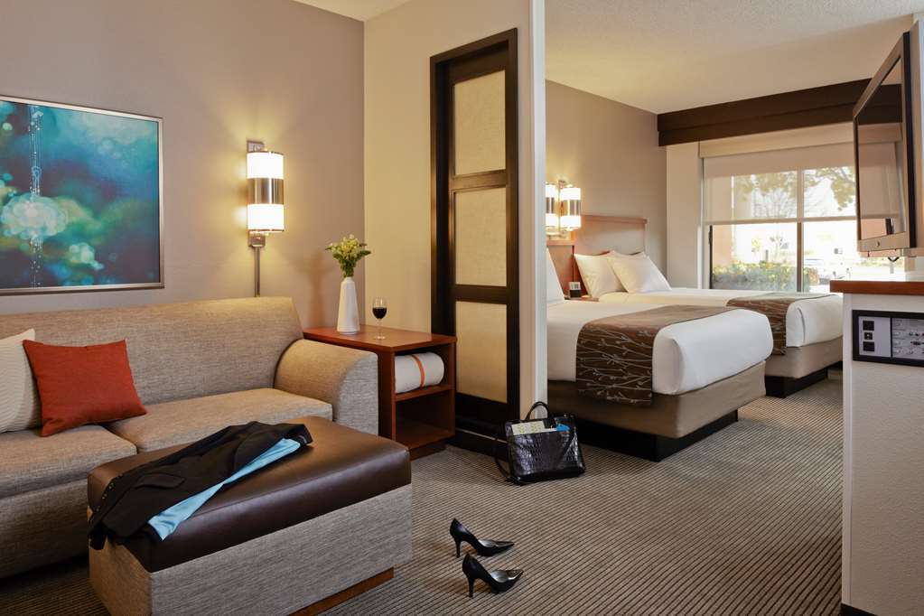 Hyatt Place Atlanta / Alpharetta / Windward Parkway Otel Oda fotoğraf